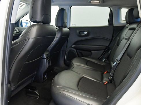 Used 2019 Jeep Compass Altitude image 21