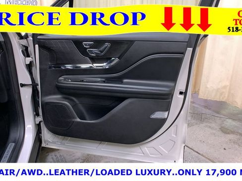 Used 2022 Lincoln Corsair AWD w/ Equipment Group 101A image 11