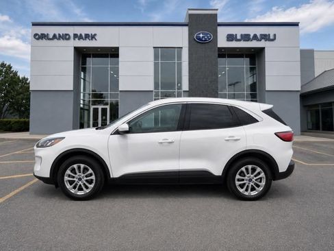 Used 2020 Ford Escape SE FWD image 8