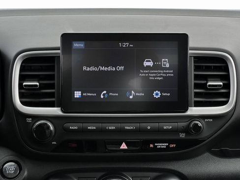 Used 2025 Hyundai Venue SEL image 19