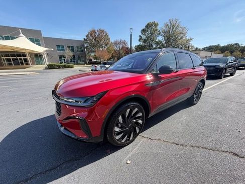 New 2026 Lincoln Nautilus Reserve w/ Jet Appearance Package image 3