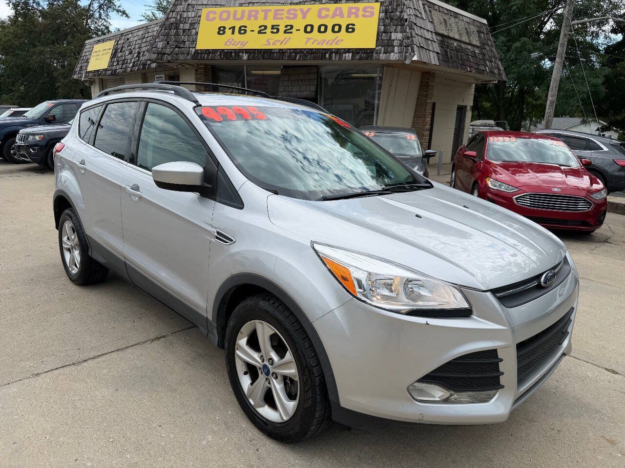 Used 2013 Ford Escape SE AWD/4WD image 1