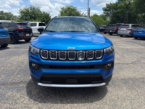 Used 2025 Jeep Compass Limited AWD/4WD image 6