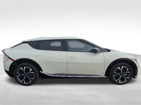 Used 2022 Kia EV6 Wind w/ Wind Technology Package image 62