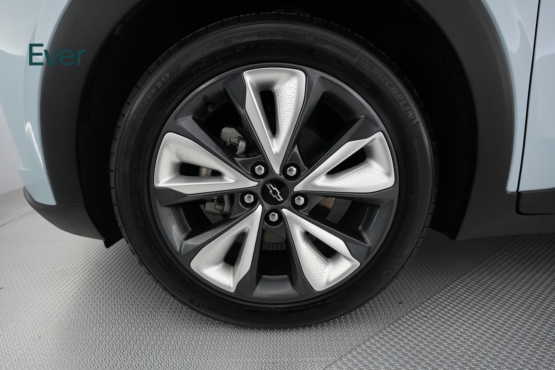 Used 2023 Chevrolet Bolt EUV LT w/ Convenience Package FWD image 19