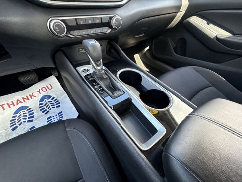 Used 2024 Nissan Altima 2.5 SV image 19