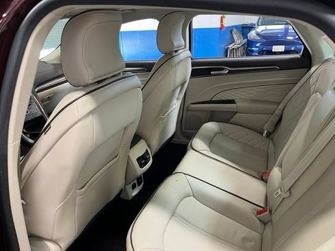 Used 2017 Ford Fusion Platinum FWD image 17