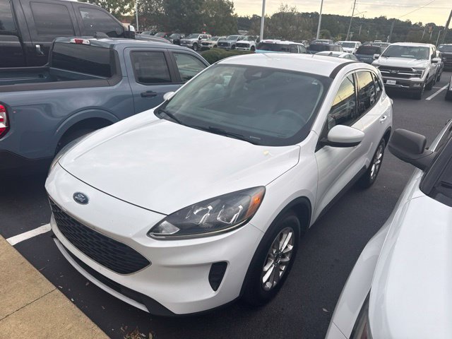 Used 2020 Ford Escape SE FWD image 1