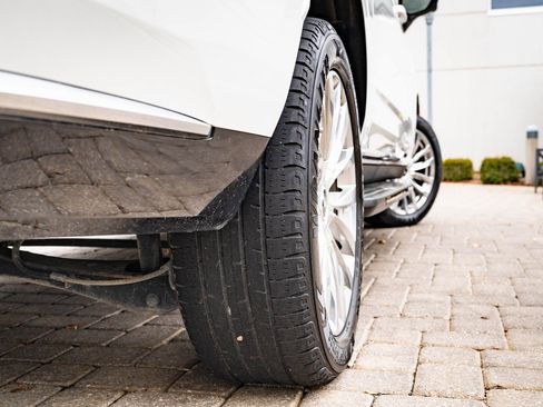 Used 2021 Cadillac Escalade ESV Premium Luxury image 55