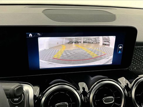 Used 2026 Mercedes-Benz GLB 250 image 28