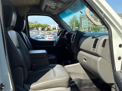 Used 2015 Nissan NV 2500 S High Roof w/ Power Package RWD image 16