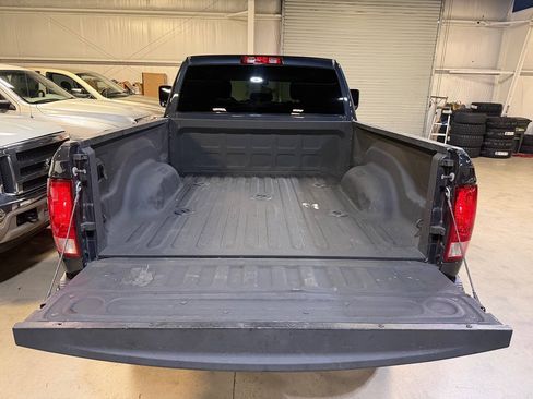 Used 2018 RAM 2500 Tradesman w/ Chrome Appearance Group AWD/4WD image 28