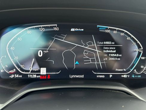 Used 2022 BMW X5 xDrive45e image 8