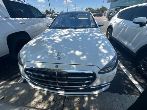 Used 2021 Mercedes-Benz S 580 4MATIC Sedan image 2