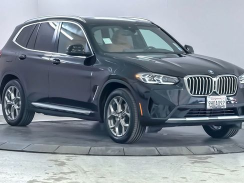 Used 2023 BMW X3 xDrive30i w/ Premium Package AWD/4WD image 9