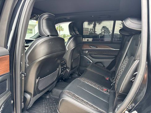Certified 2023 Jeep Grand Cherokee Summit w/ Adv Protech Group IV AWD/4WD image 16