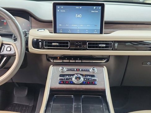 Certified 2023 Lincoln Aviator Reserve w/ Elements Package Plus image 21