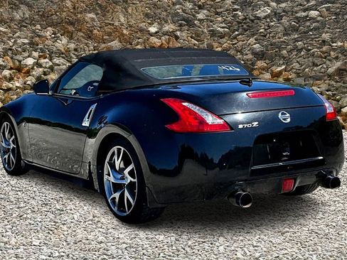 Used 2014 Nissan 370Z Touring w/ Sport Package image 12