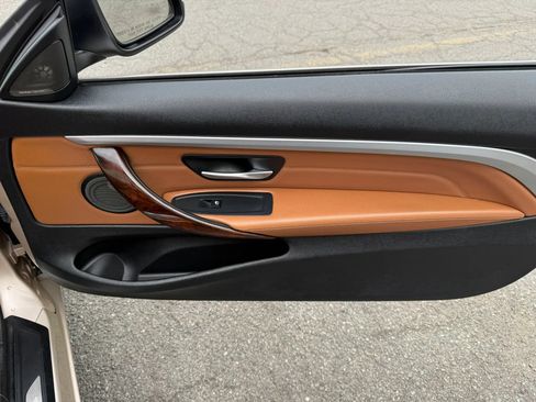 Used 2016 BMW 428i xDrive Convertible AWD/4WD image 29