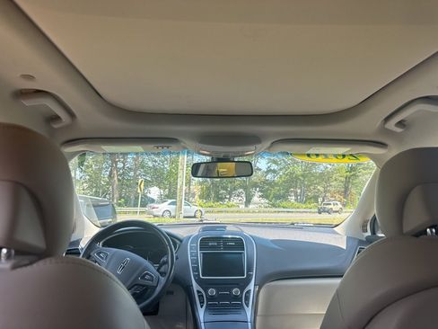 Used 2016 Lincoln MKX Reserve w/ Luxury Package image 27