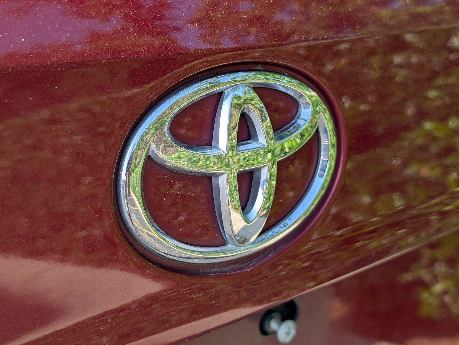 Used 2022 Toyota Highlander XSE FWD image 6