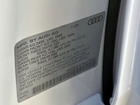 New 2025 Audi Q5 Premium Plus image 24