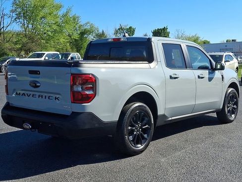 Used 2023 Ford Maverick Lariat w/ Equipment Group 500A Standard AWD/4WD image 9
