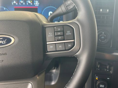 New 2026 Ford F250 Lariat w/ Black Appearance Package AWD/4WD image 42