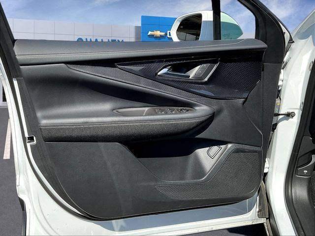 Certified 2024 Chevrolet Blazer EV LT AWD/4WD image 22