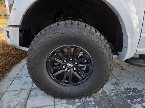 Used 2025 Ford F150 Raptor image 27