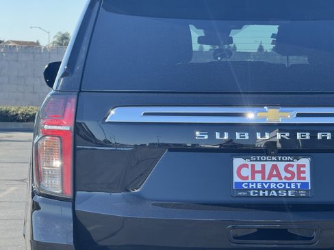 Certified 2024 Chevrolet Suburban LS image 7