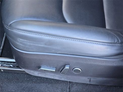 Used 2021 Tesla Model Y Long Range image 31