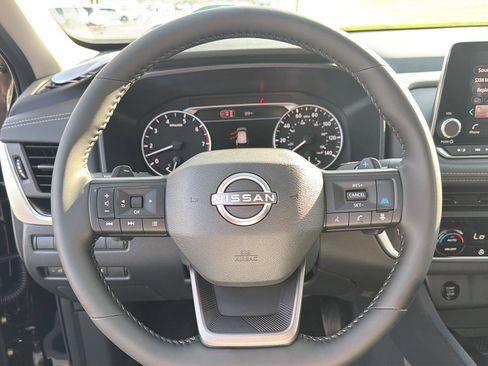 New 2026 Nissan Rogue SV w/ Cold Weather Package FWD image 19