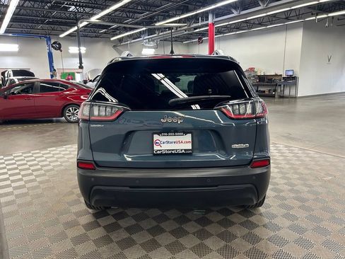 Used 2020 Jeep Cherokee Latitude Plus w/ Comfort/Convenience Group FWD image 6