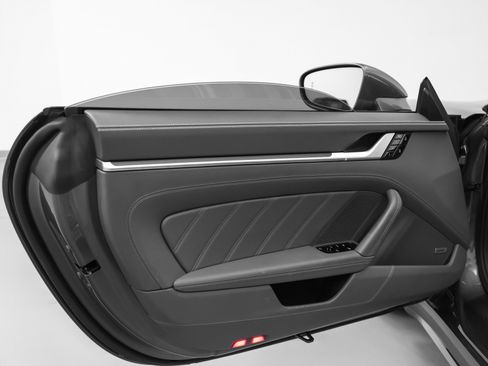 Used 2021 Porsche 911 Turbo S image 67