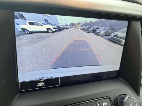 Used 2023 GMC Acadia SLT image 23