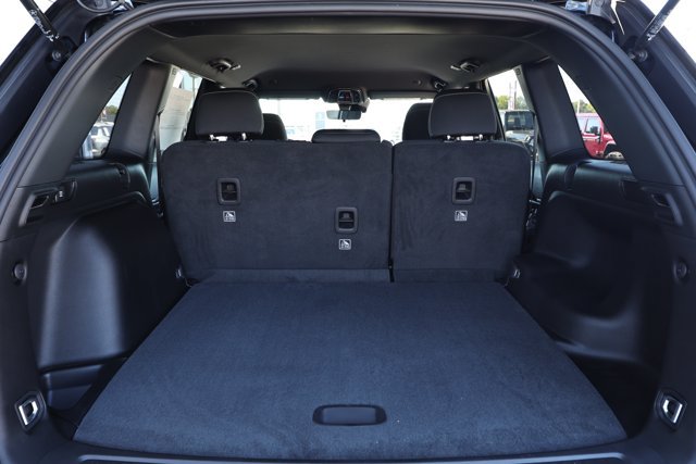 New 2027 Jeep Grand Cherokee Laredo RWD image 10