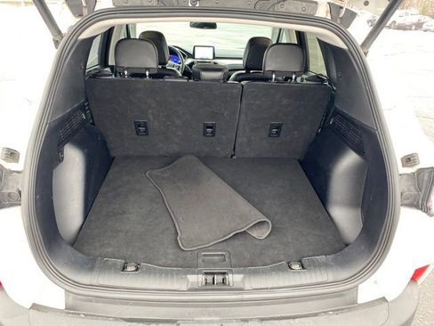 Used 2022 Ford Escape Titanium image 21