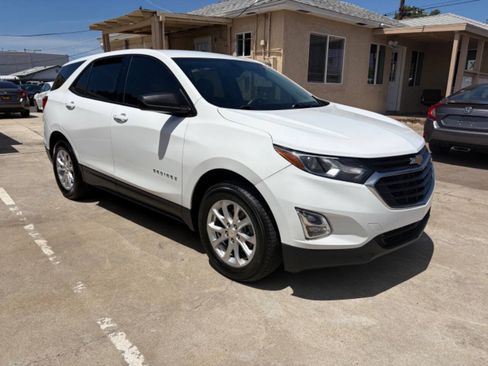 Used 2018 Chevrolet Equinox LS AWD/4WD image 7