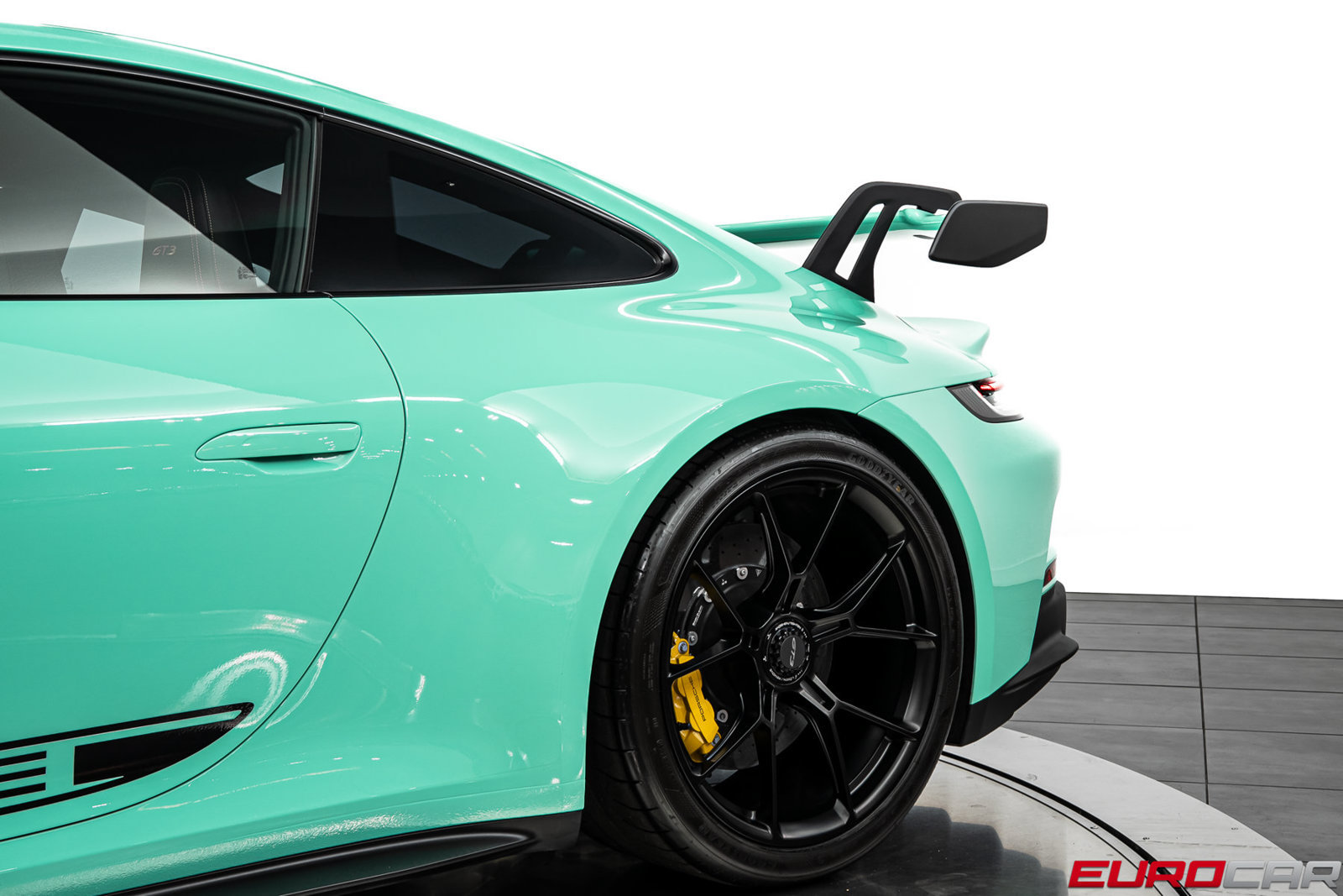 Used 2022 Porsche 911 GT3 RWD image 17