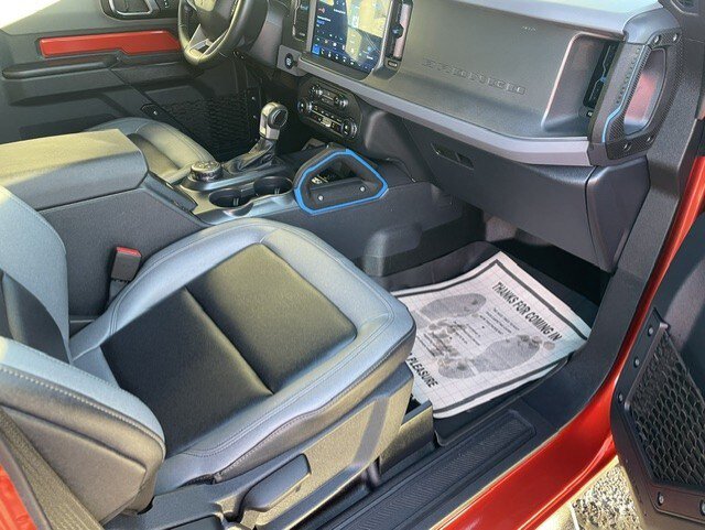 Used 2024 Ford Bronco Black Diamond w/ Sasquatch Package AWD/4WD image 6