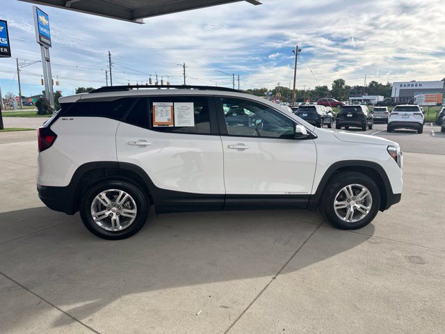 Used 2024 GMC Terrain SLE w/ Driver Convenience Package AWD/4WD image 5