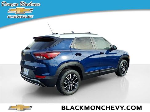 Used 2022 Chevrolet TrailBlazer ACTIV w/ Technology Package image 3