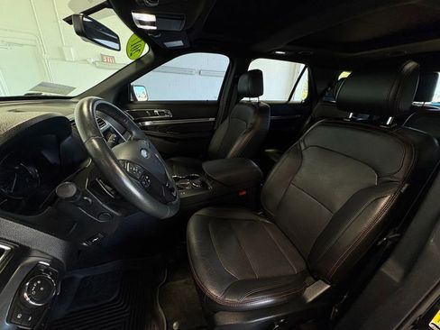 Used 2017 Ford Explorer Sport AWD/4WD image 11