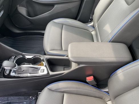 Certified 2026 Buick Encore GX Sport Touring w/ Advanced Technology Package AWD/4WD image 17