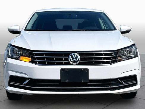 Used 2016 Volkswagen Passat 1.8T S FWD image 3