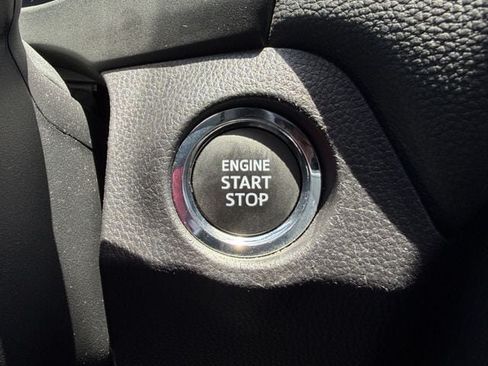Used 2025 Toyota RAV4 XLE FWD image 20