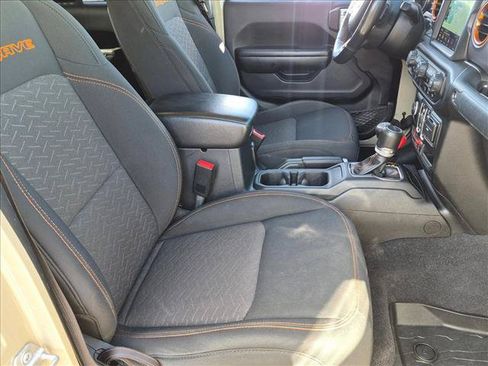 Used 2020 Jeep Gladiator Mojave AWD/4WD image 19