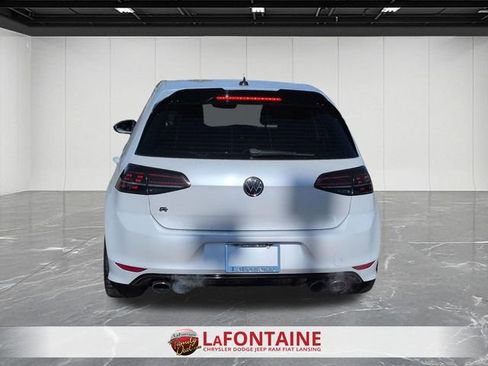 Used 2017 Volkswagen Golf Base image 4