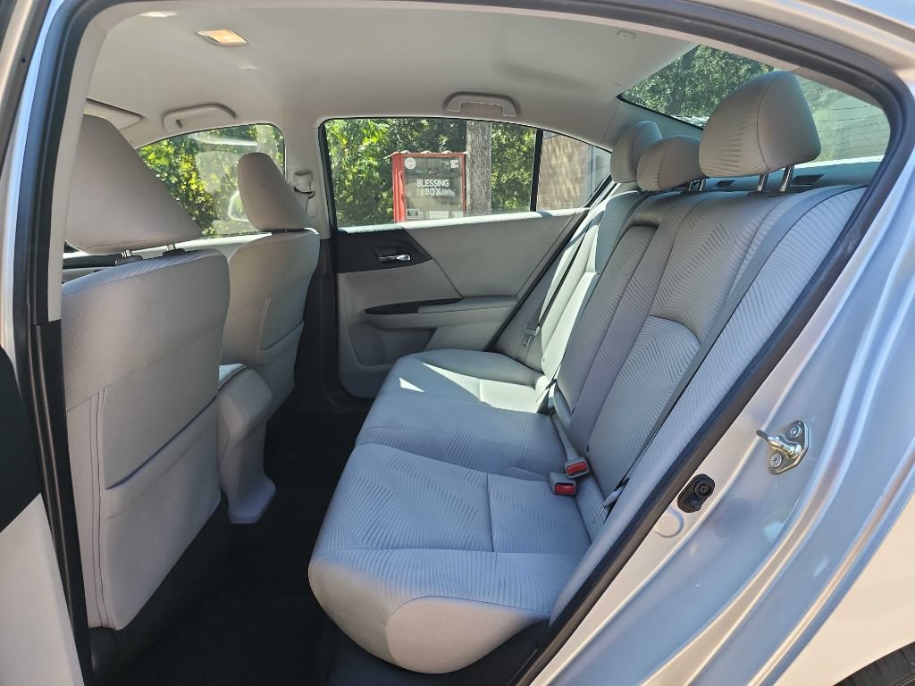 Used 2015 Honda Accord LX image 26